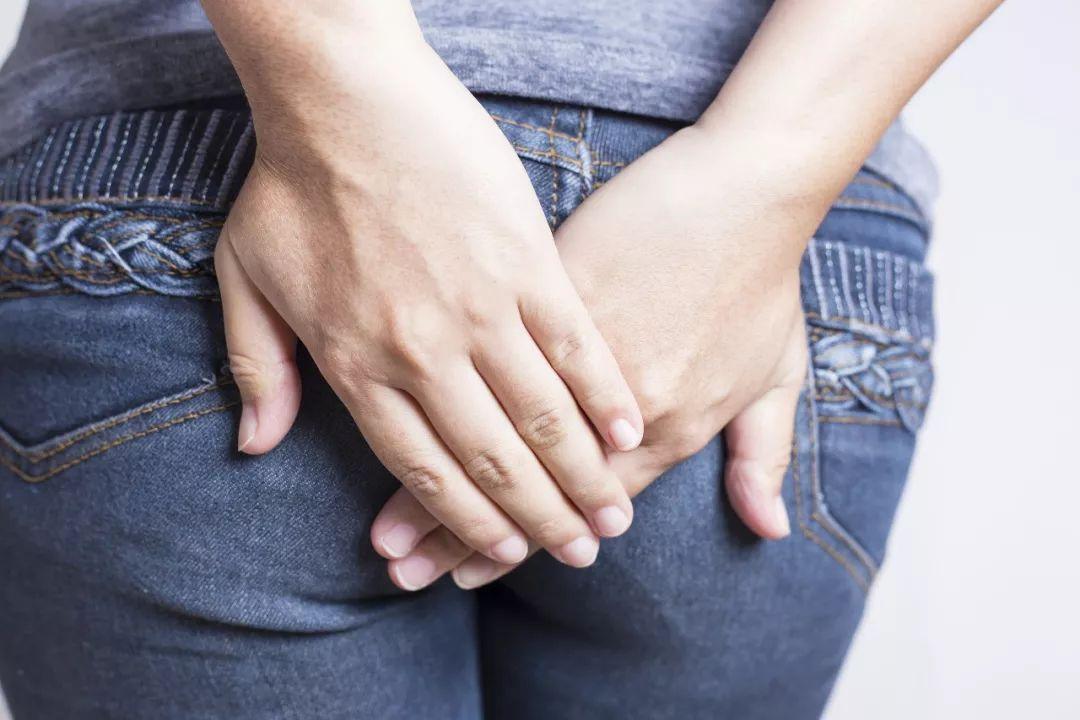 为什么很多人都长有肛毛，可以直接刮掉吗？医生为你解释清楚