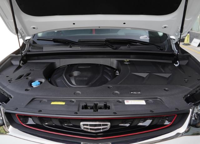 一名资深的轿跑车，238马力+爱信8AT，销量却如此不堪