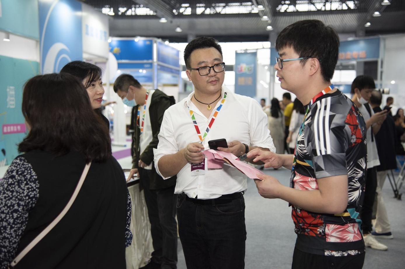 2020湖南（醴陵）陶瓷产业采购对接会暨陶瓷文创产业国际论坛举行