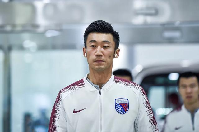 李铁和王霜捐款多少,男足王霜捐款武汉