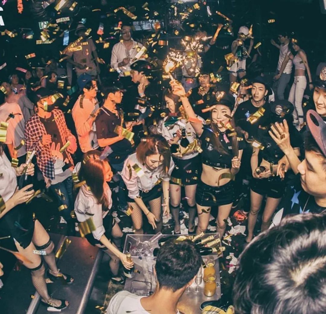 四线城市小型酒吧,四线城市大型酒吧