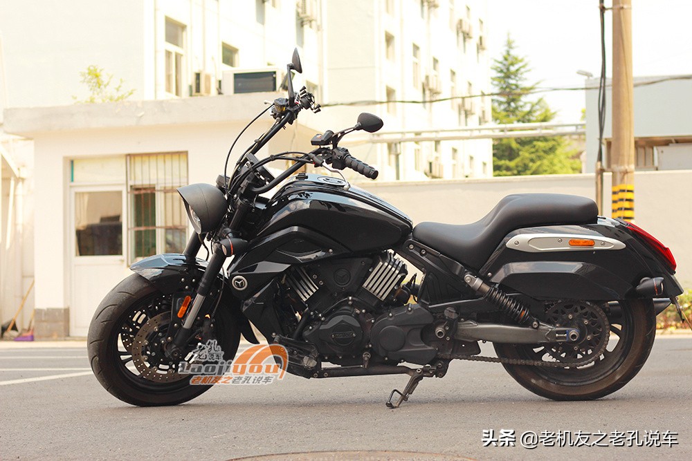 国产“哈雷肥霸”摩瑞MV900，以及国产1810cc美式太子车争相亮相