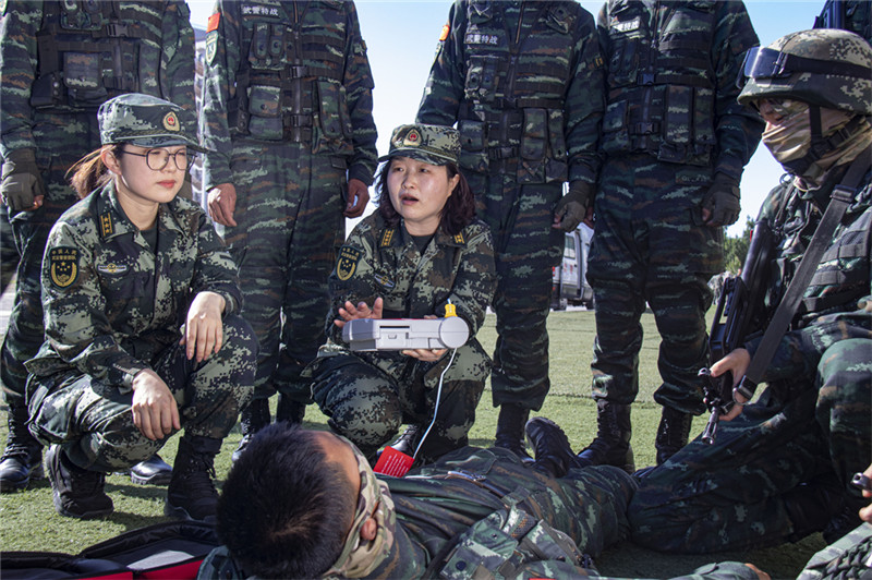 中国战地救护训练,军医处理伤口练习