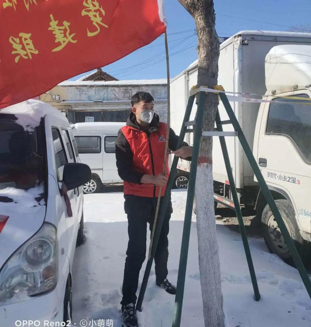 志愿者筑起复工复产疫情防控墙 (社区志愿者复工复产)