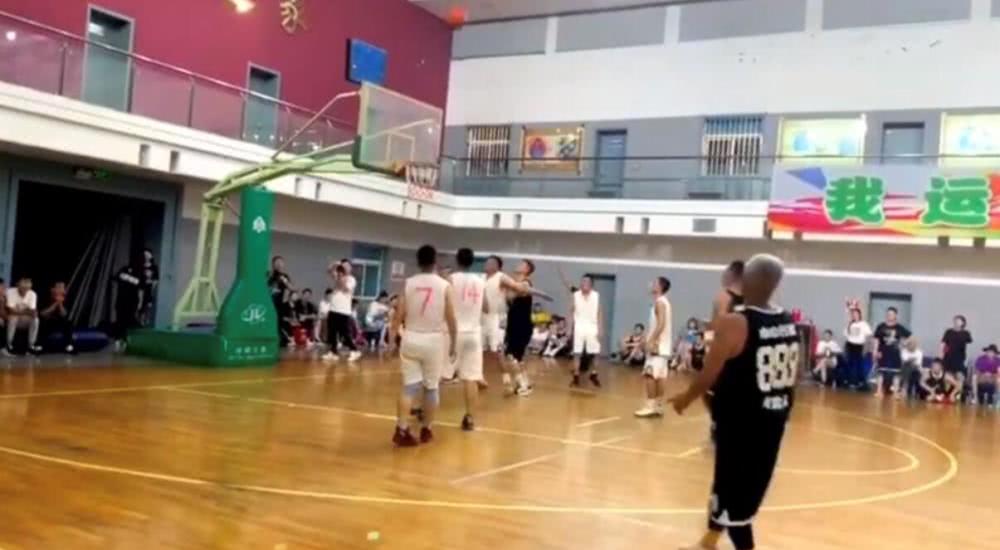 赵本山儿女合影,赵本山与外孙同框