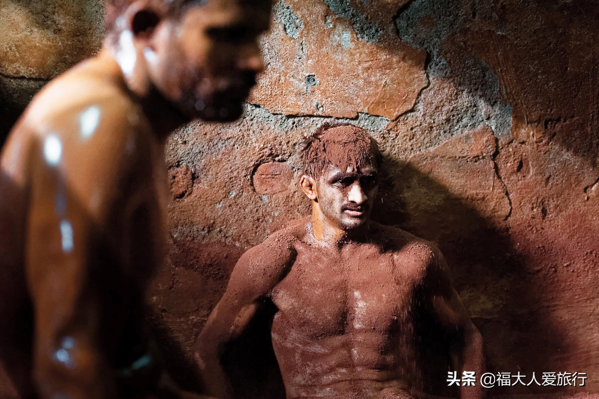 印度传统库什蒂表演者，泥坑里面讨生活，每天除了训练还是训练