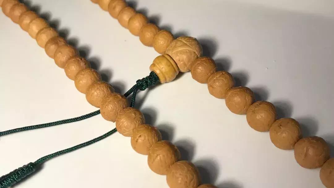 什么凤眼手串比较好,凤眼菩提手串正常1.0到1.5价位