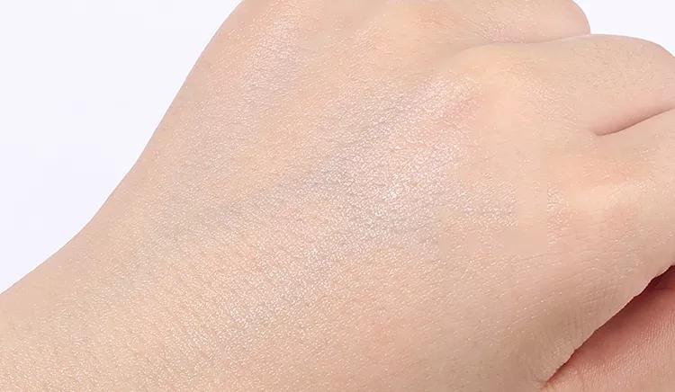 脚后跟老茧怎么去除,我的脚后跟有老茧变硬有细微开裂