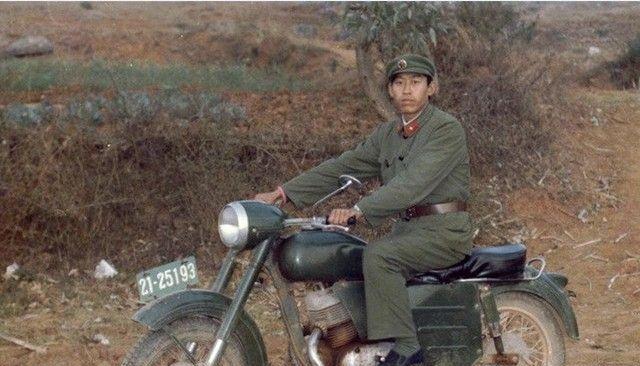 八十年代摩的,8090年代土豪摩托车