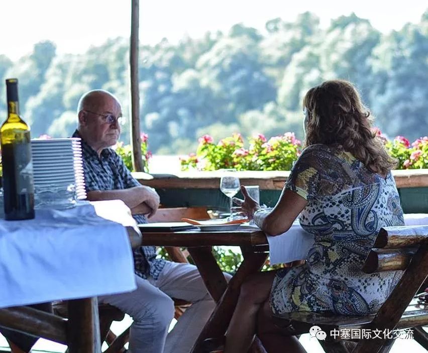 贝尔格莱德老街区饮食,在贝尔格莱德吃北京烤鸭