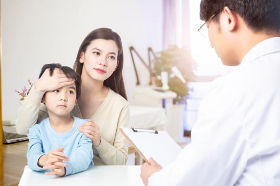 孩子下午发烧是什么原因引起的,孩子高烧千万不可大意
