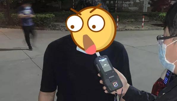 广州两个小伙租车来斗门,来珠海租车被带走