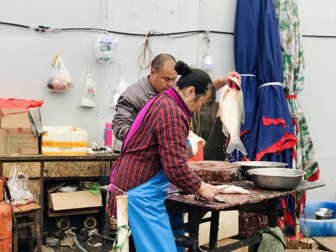 成都土桥露天集市，粗放，生机勃勃