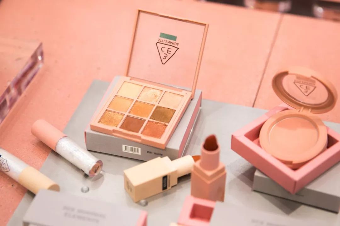 3ce旗舰店官方正品直播,3ce官方旗舰店是不是真的