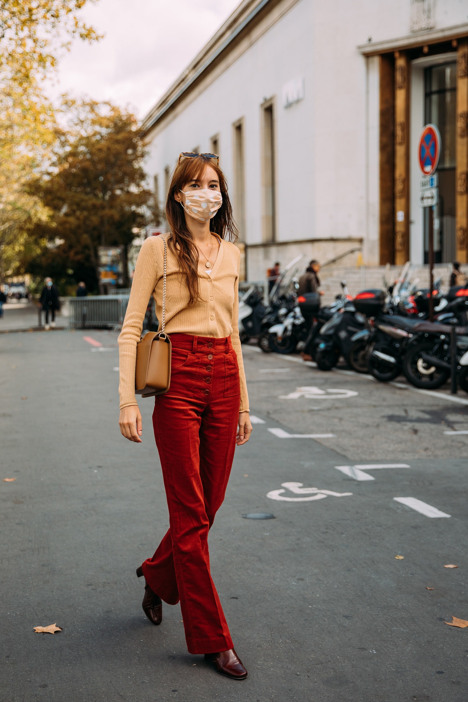 2023春夏巴黎时装周街拍特辑,2021巴黎高定时装周街拍