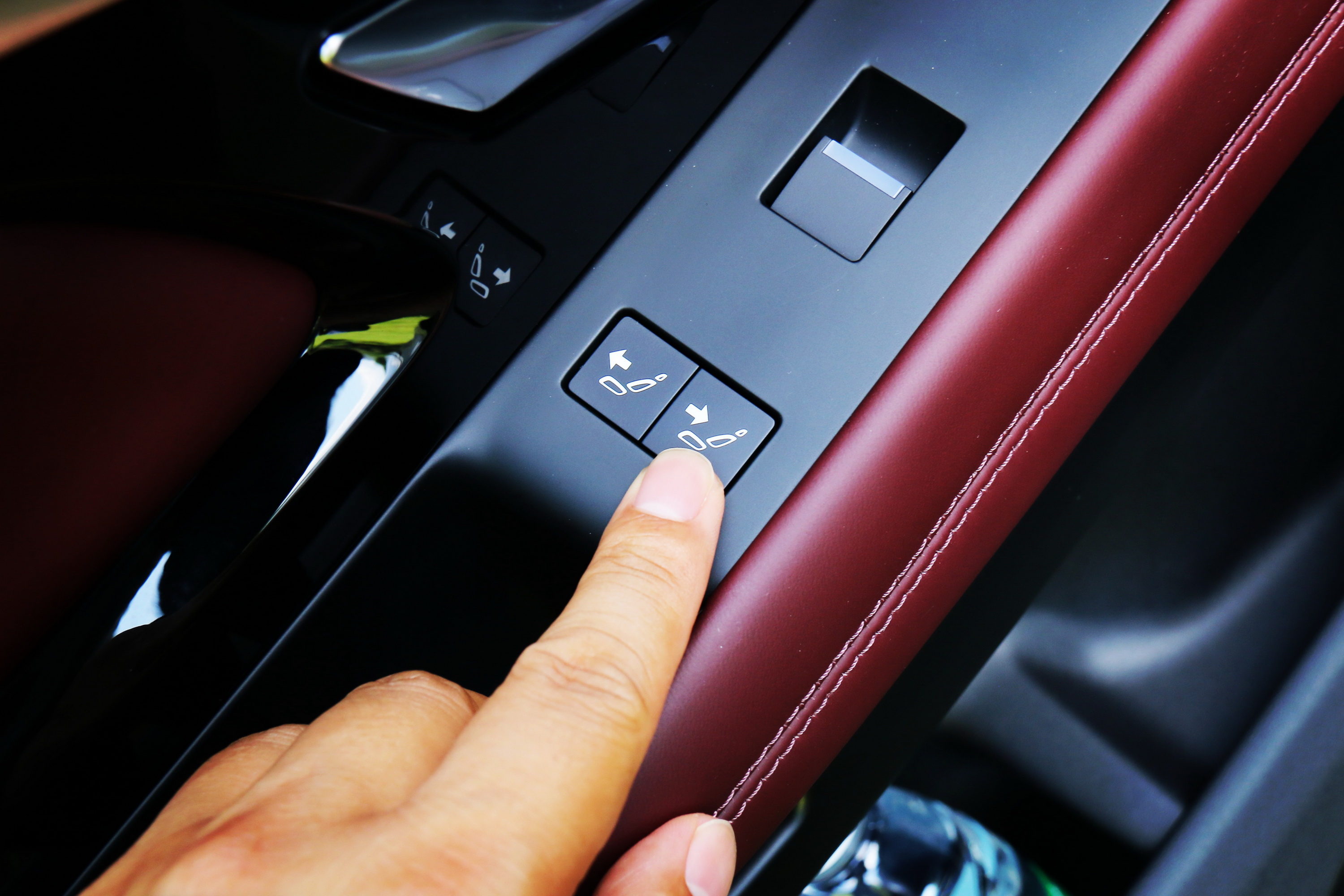 路虎揽胜极光l怎么样值得购买吗,2022路虎揽胜极光l值得买么