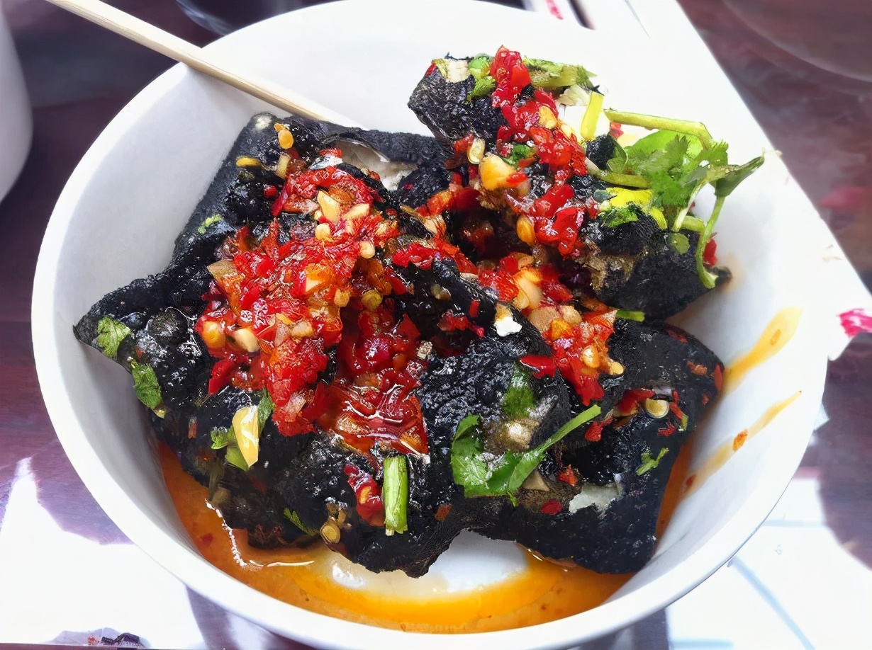 臭豆腐是怎么做出来的,臭豆腐是怎么存在的