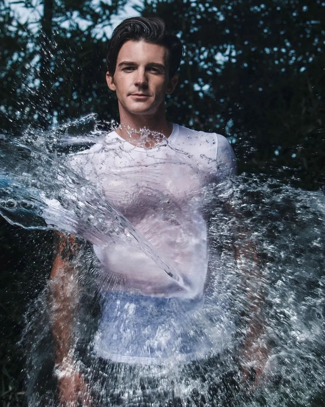 他短信骚扰15岁未成年少女，将面临两年监禁