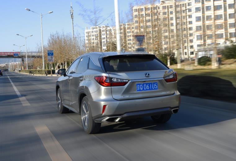 雷克萨斯rx450hl对比宝马x5,开完雷克萨斯ls500再开奥迪a7l