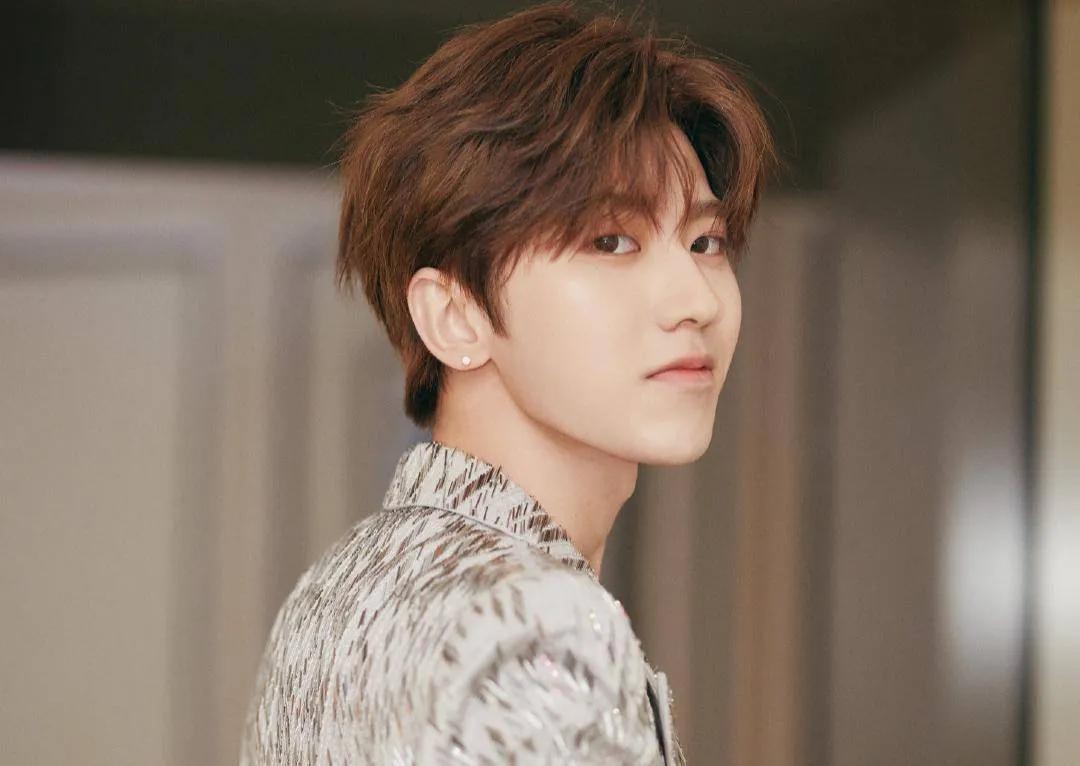 怎么看待蔡徐坤一直被黑,蔡徐坤怎么看待自己被黑两年