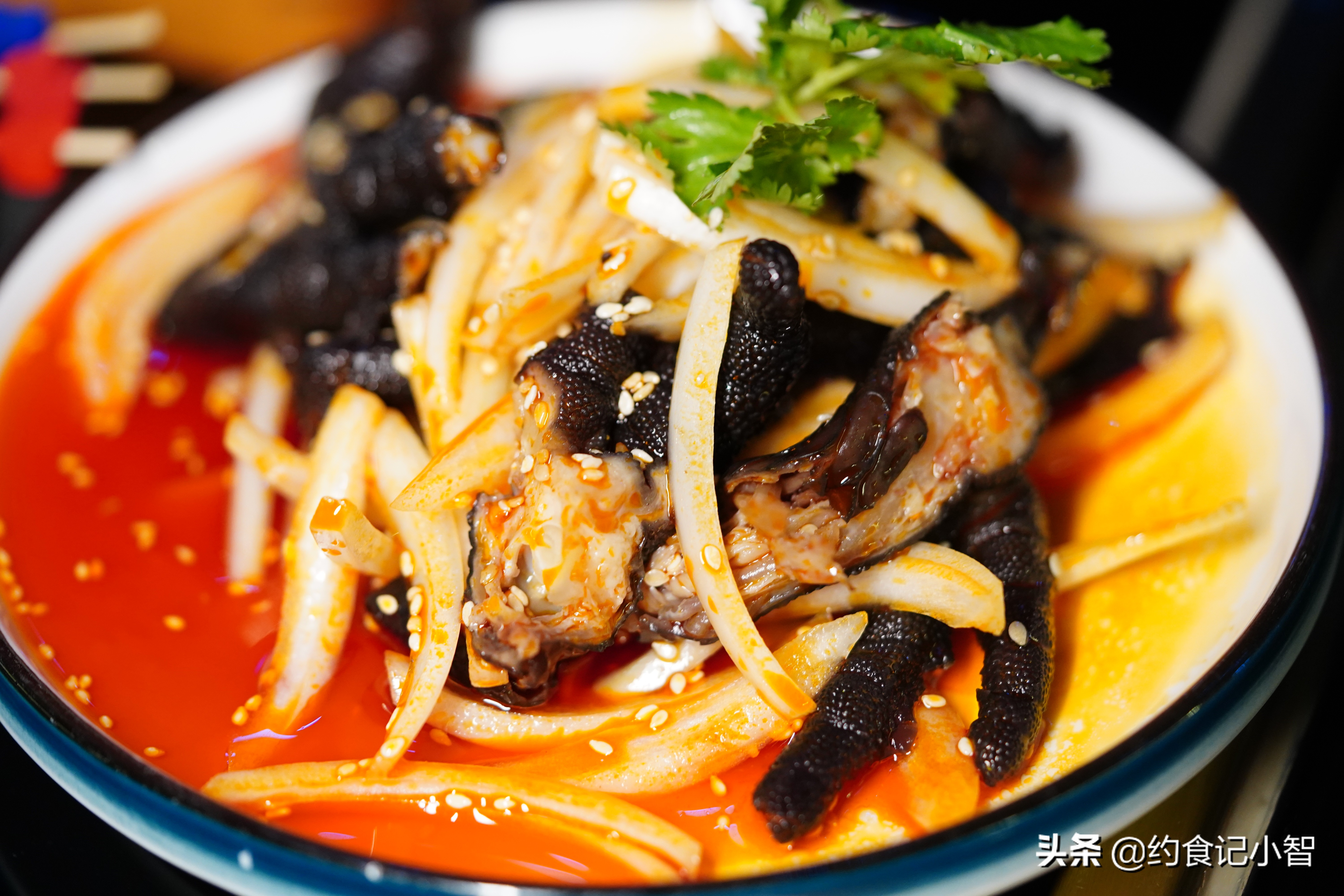 乌鲁木齐这家店丨与音乐和美酒相伴，这杯酒等你来斗