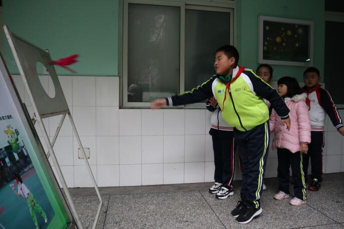 聚是一束光  散是满天星——大邑特奥融合之趣味心理融合活动