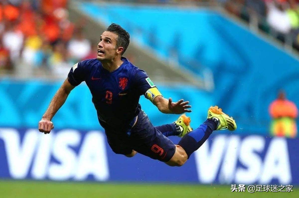 荷兰足球史上五大边锋巨星,世界足坛边锋排名