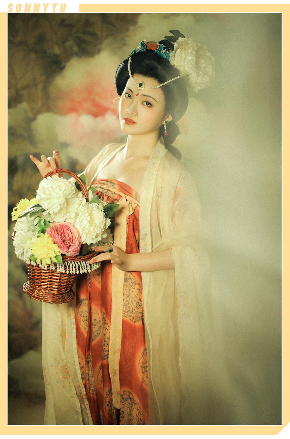 胸大但是胸型不饱满,胸很大但不聚拢正常吗