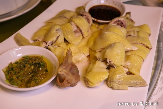 巴厘岛式私密温泉度假,听山野清风