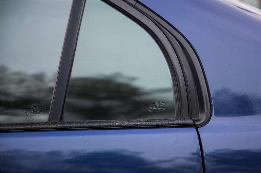 这台思域当年售价比雅阁还贵，如今车友为情怀将其收入囊中