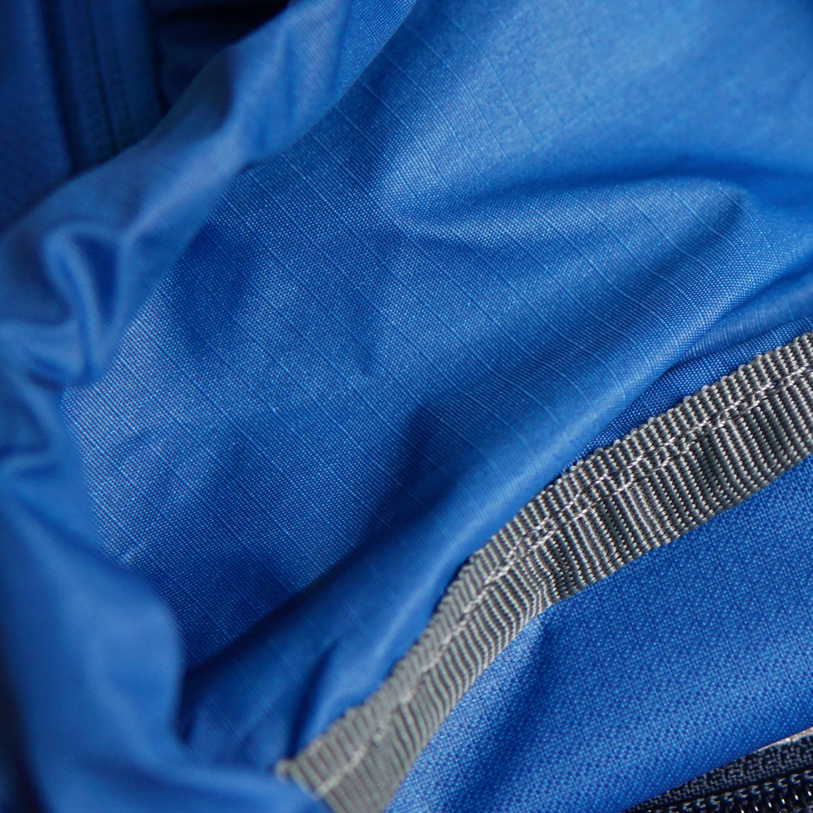 再也不怕背包被汗湿了：多特福特拉26L户外背包评测