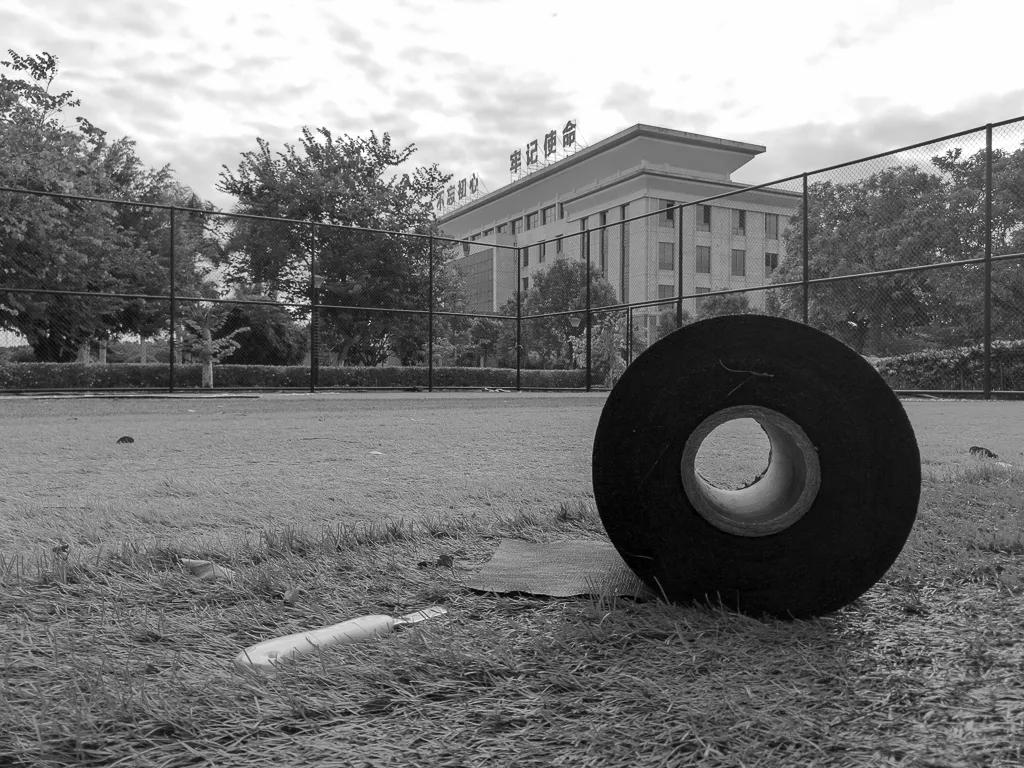 津门网邓书梁：七人足球场施建纪实