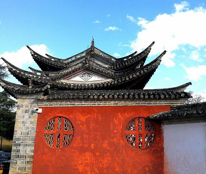 云南必去十大古镇景点推荐一下,云南必去的十大古镇景点推荐一下