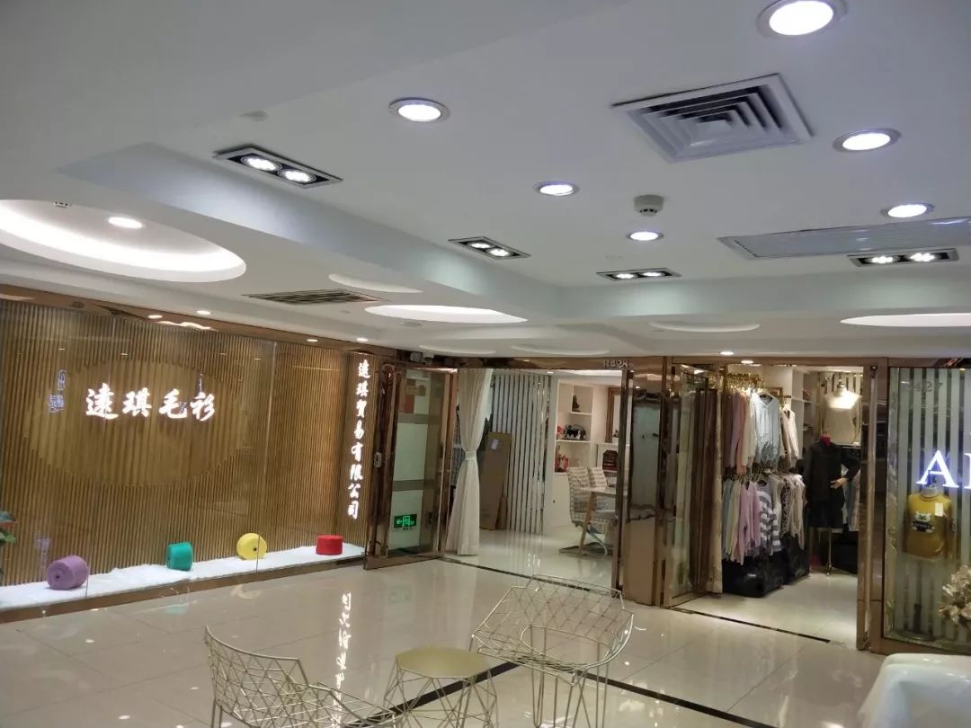 广东服装厂家直销批发市场,广东当季服装市场报价