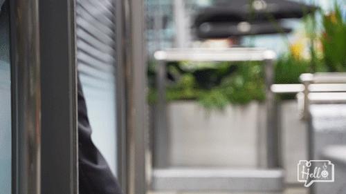 好利来售货小哥哥,好利来lab店服务员