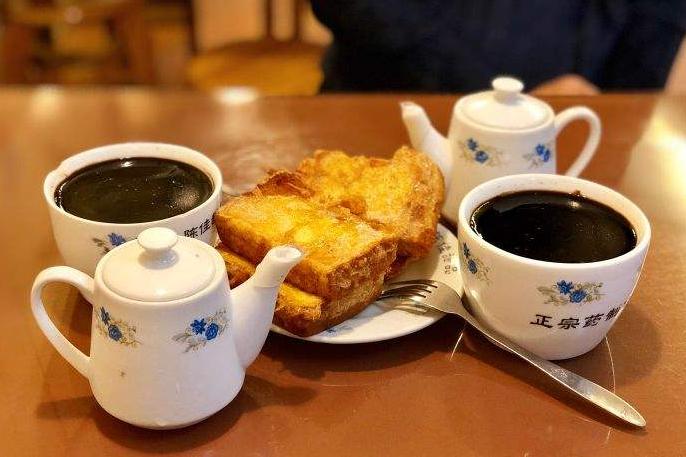 来中山路,别再吃轰炸鱿鱼月亮虾饼了!厦门最地道的小吃藏这里!