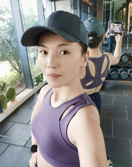 刘涛瘦20斤的照片,42岁刘涛减肥成功案例