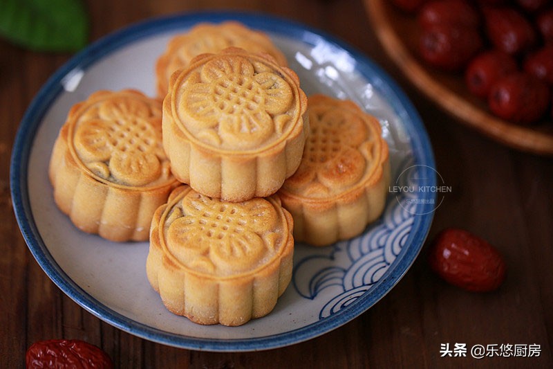 适合初学者做的枣泥月饼,从小爱吃豆沙包