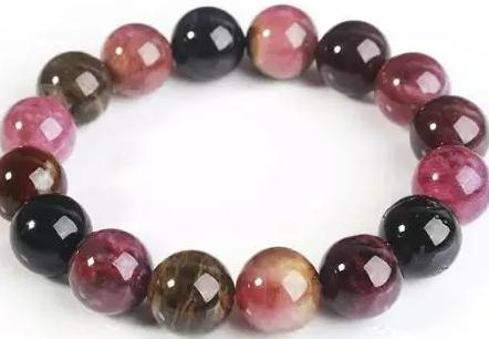 看看自己的生肖是什么命,看看自己的出生年月日好不好