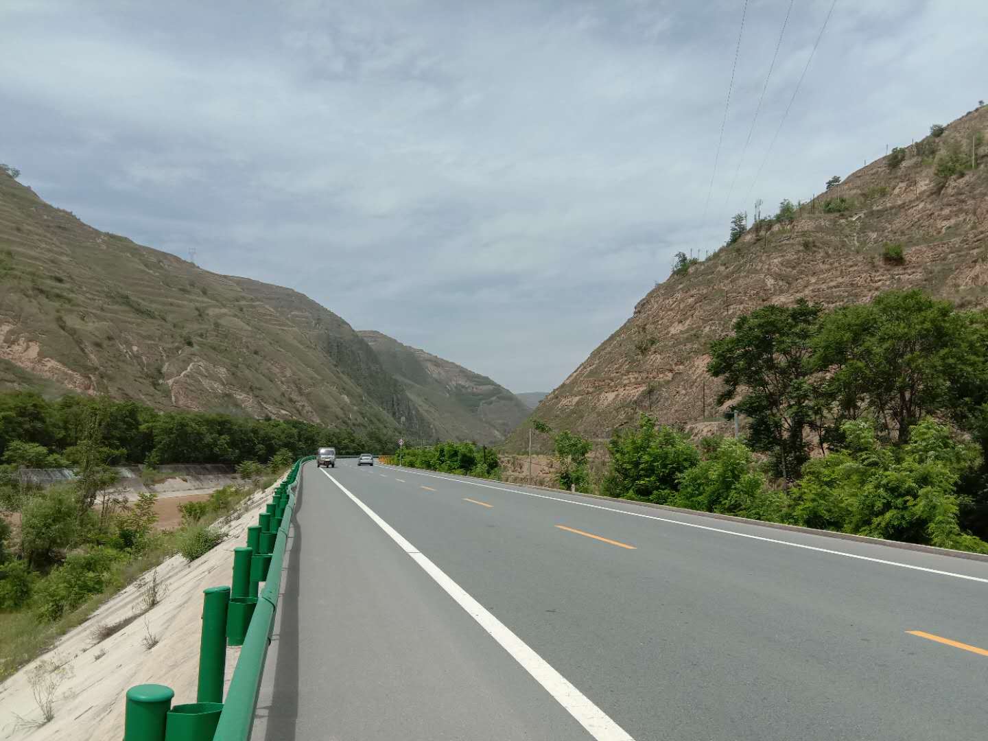 甘谷金山农民作家张志刚,甘谷徒步张志刚