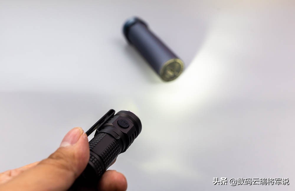 m4强光手电筒,迷你超亮强光手电筒