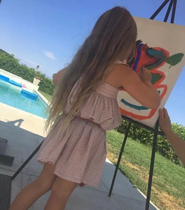 小七在学校里过生日,小七去贵族学校上学