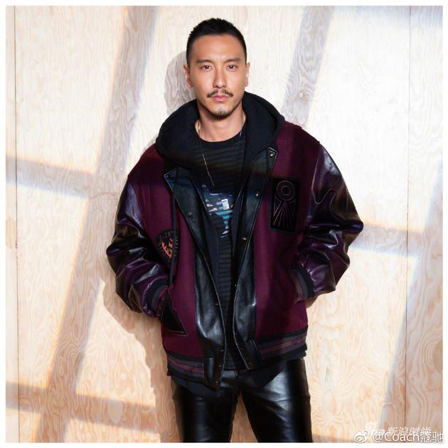 杨幂刘雯的时髦感,杨幂巴黎时装周走秀视频