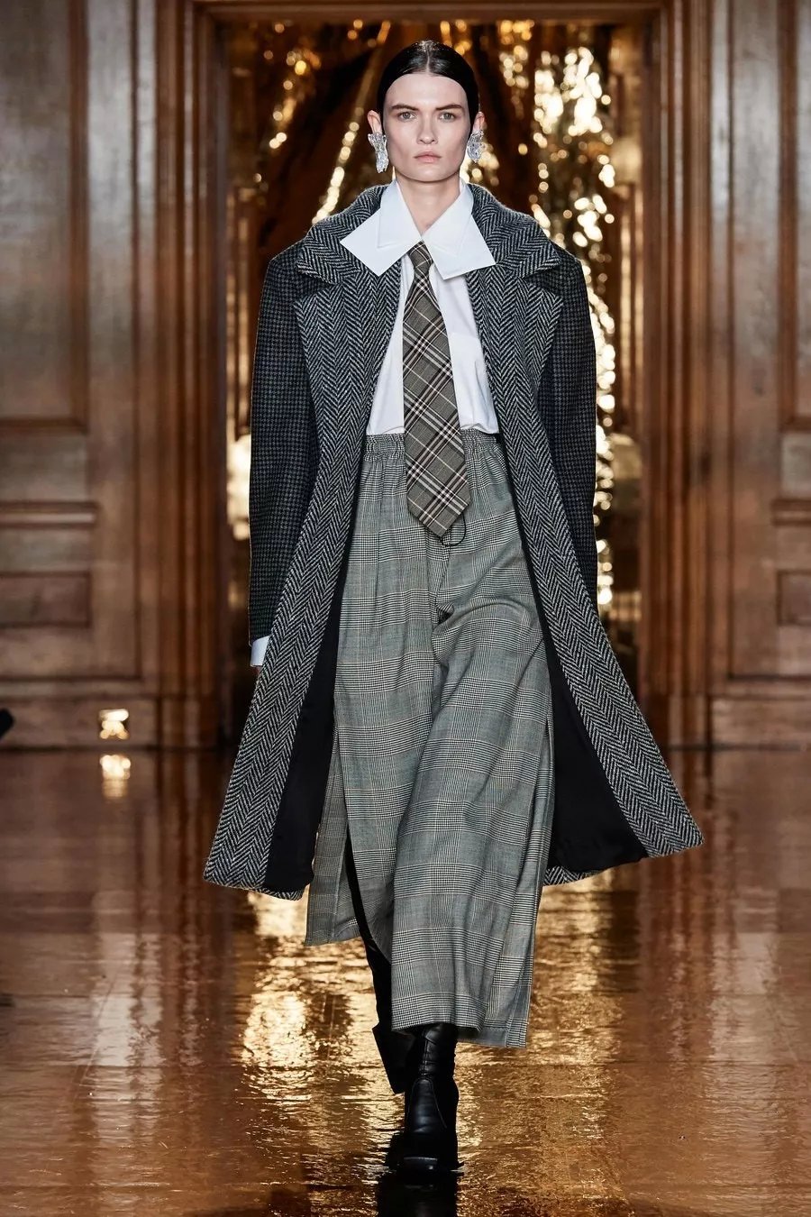 2019伦敦时装周时髦的冬天穿搭,2020年伦敦时装周视频