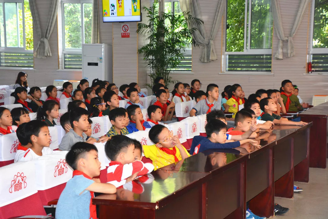 进学校进社区新时代文明实践活动,社区进校园活动