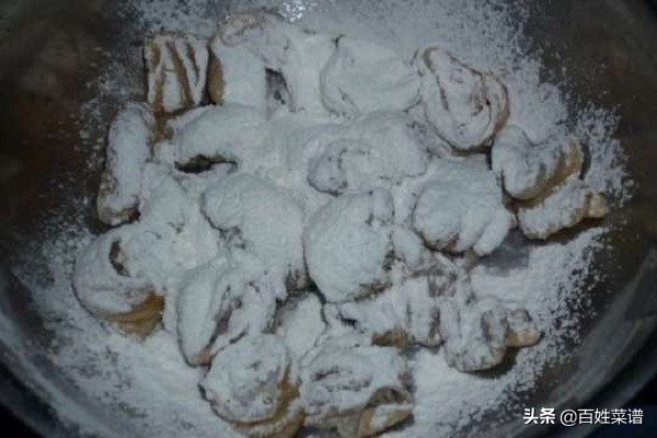 客家酸菜猪大肠怎么炒又脆又嫩,焯过水的猪大肠怎样炒又脆又嫩