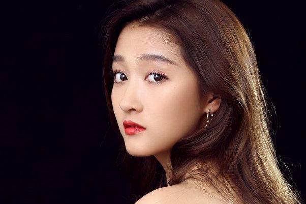 鹿晗弹琴诺言,鹿晗对关晓彤一见钟情名场面