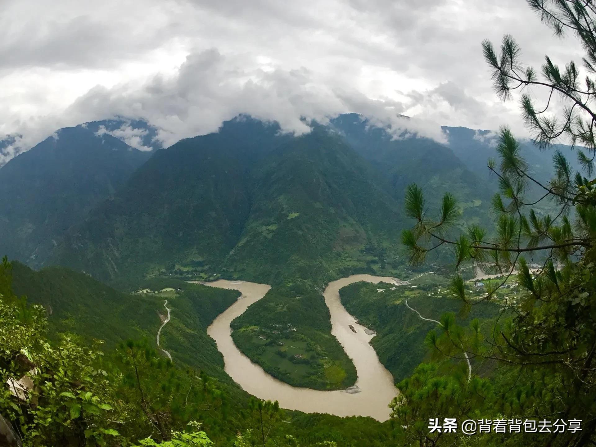 云南旅游必去12个景点有哪些,云南最好100个旅游景点