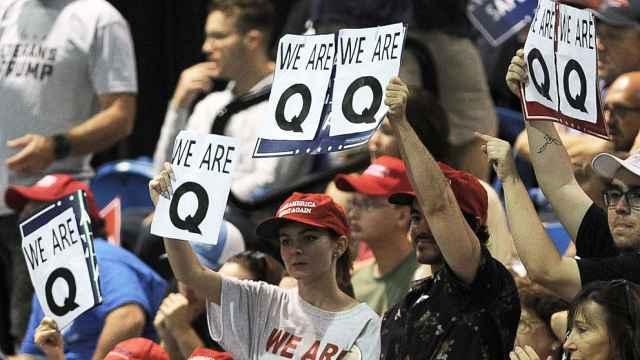 饭圈的极致：美国真的有人愿意为了懂王去死？