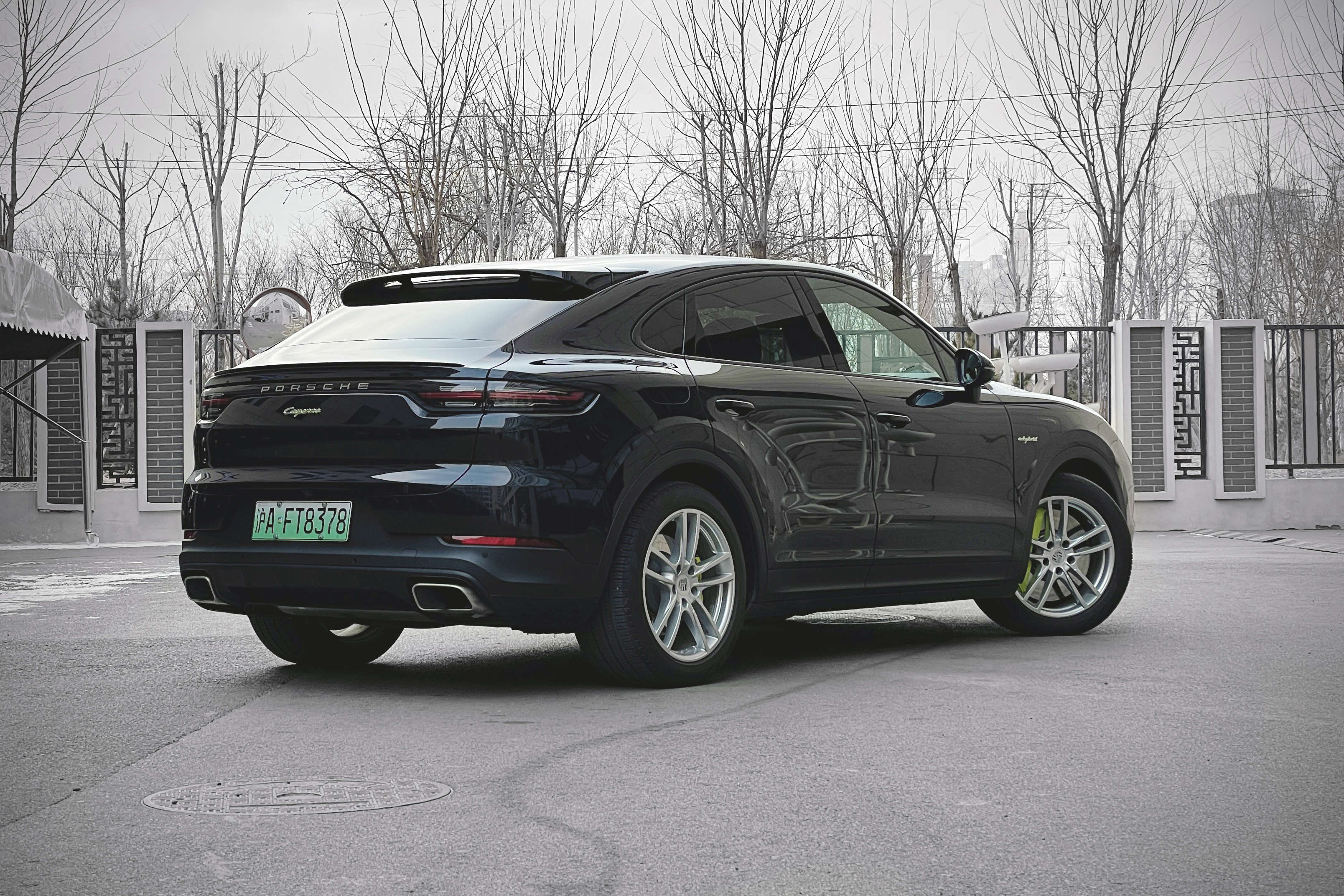 卡宴coupe和e-hybridcoupe外观有区别吗,试驾卡宴coupe2024款